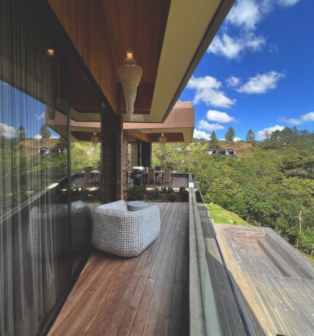 Luxury House in the Alto del Escobero Sector