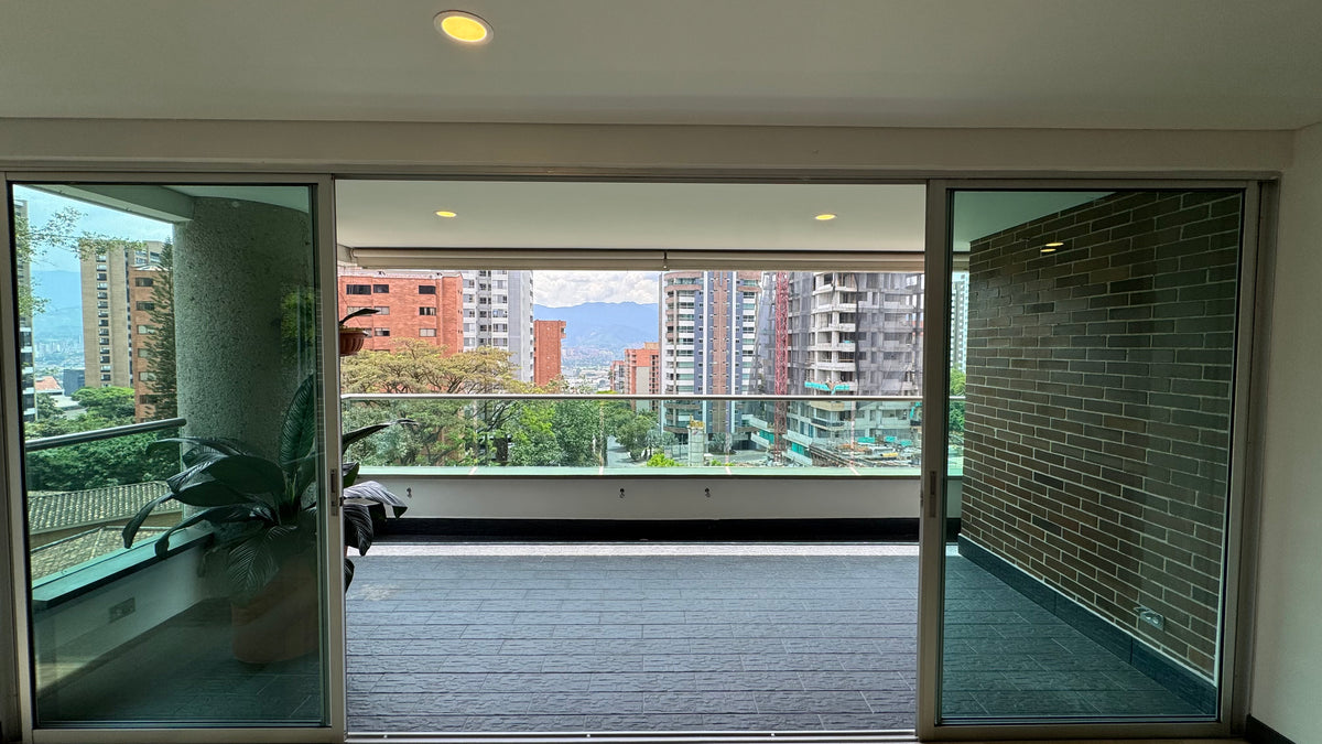 Apartment in Castropol, El Poblado – Comfort, Spectacular Views, and Strategic Location