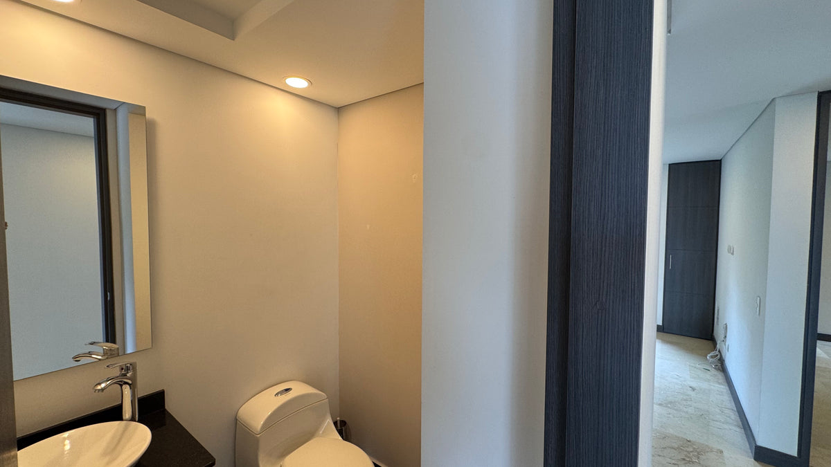 Apartment in Castropol, El Poblado – Comfort, Spectacular Views, and Strategic Location