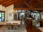 Casa campestre de inspiración francesa en Alto del Escobero