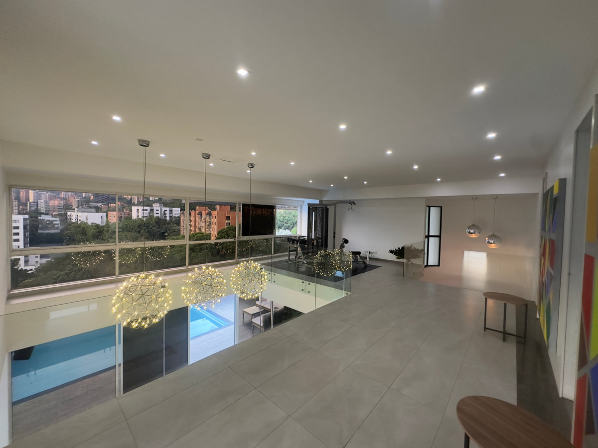 Boutique Apartment in El Poblado near El Tesoro Shopping Center 2 BR (Copy) 