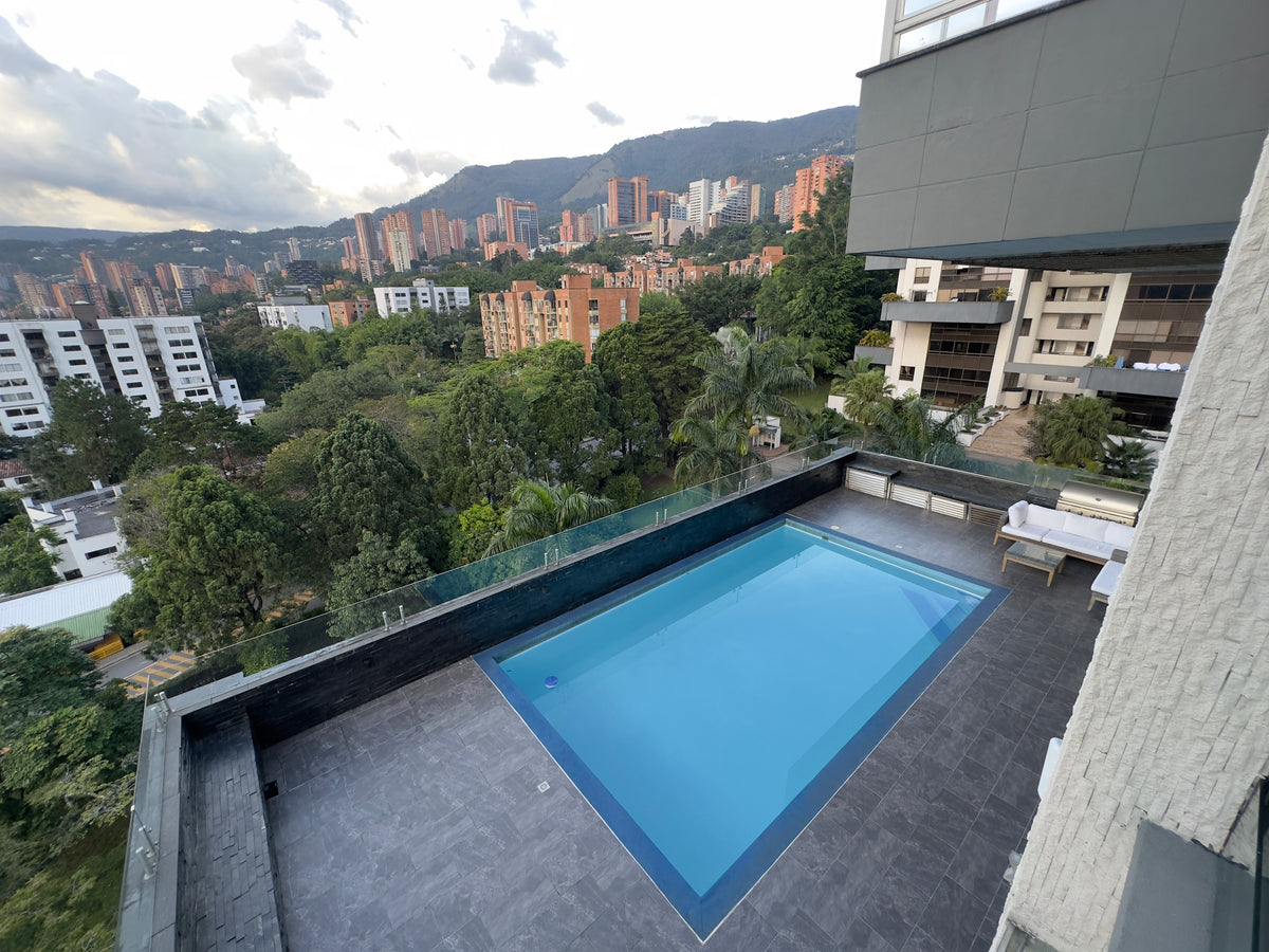 Boutique Apartment in El Poblado near El Tesoro Shopping Center 2 BR (Copy) 