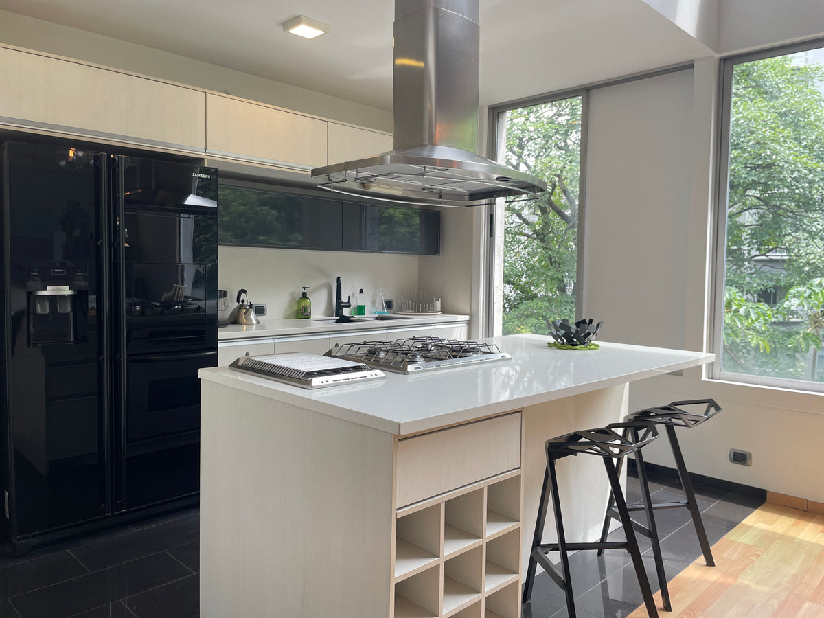 Cozy Duplex Penthouse in Provenza with Contemporary Style 1 BR 