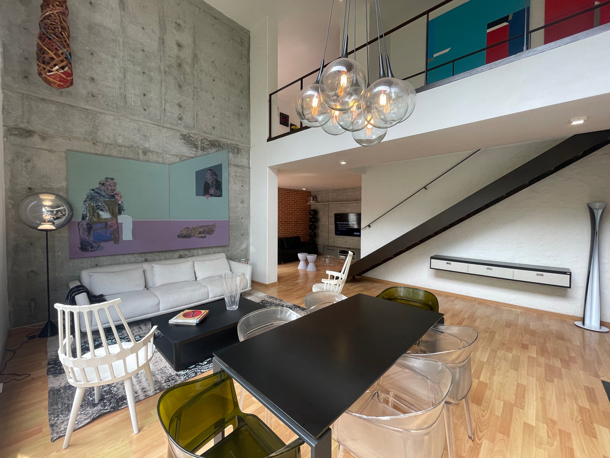 Cozy Duplex Penthouse in Provenza with Contemporary Style 1 BR 