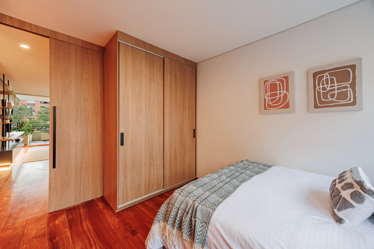 Apartamento en Provenza parte tranquila con aire acondicionado y diseño 3 BR