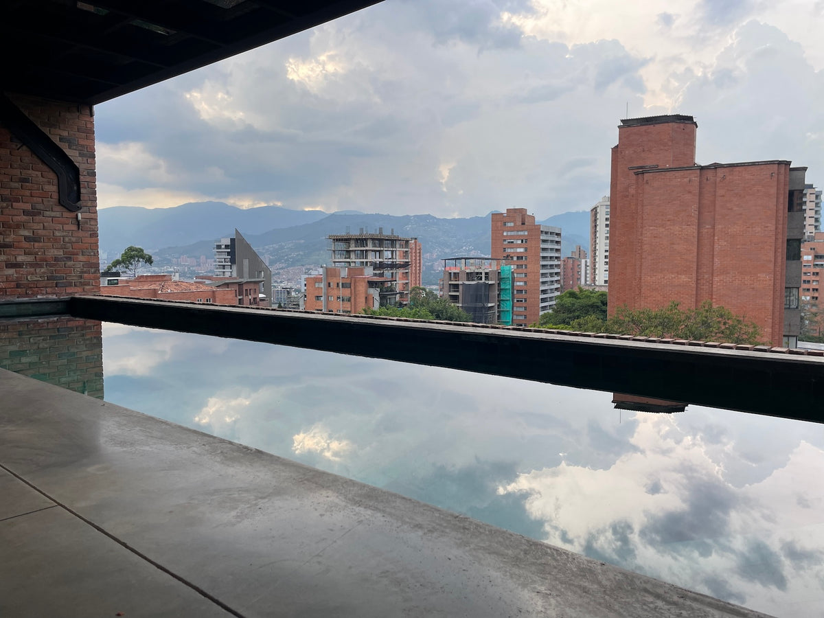 Apto Loft Sector Las lomas 1 BR con Piscina privada