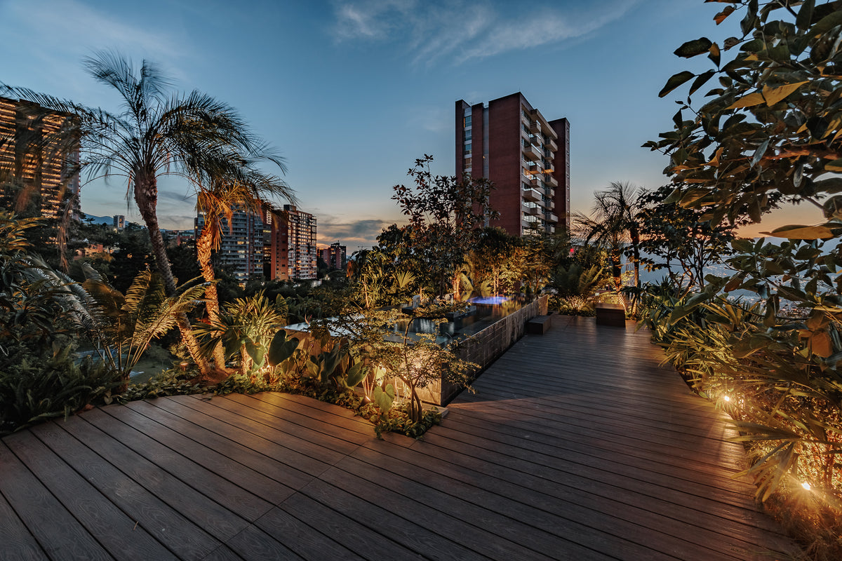 Penthouse en El Tesoro El Poblado 400 m² con terraza, jacuzzi y vista verde