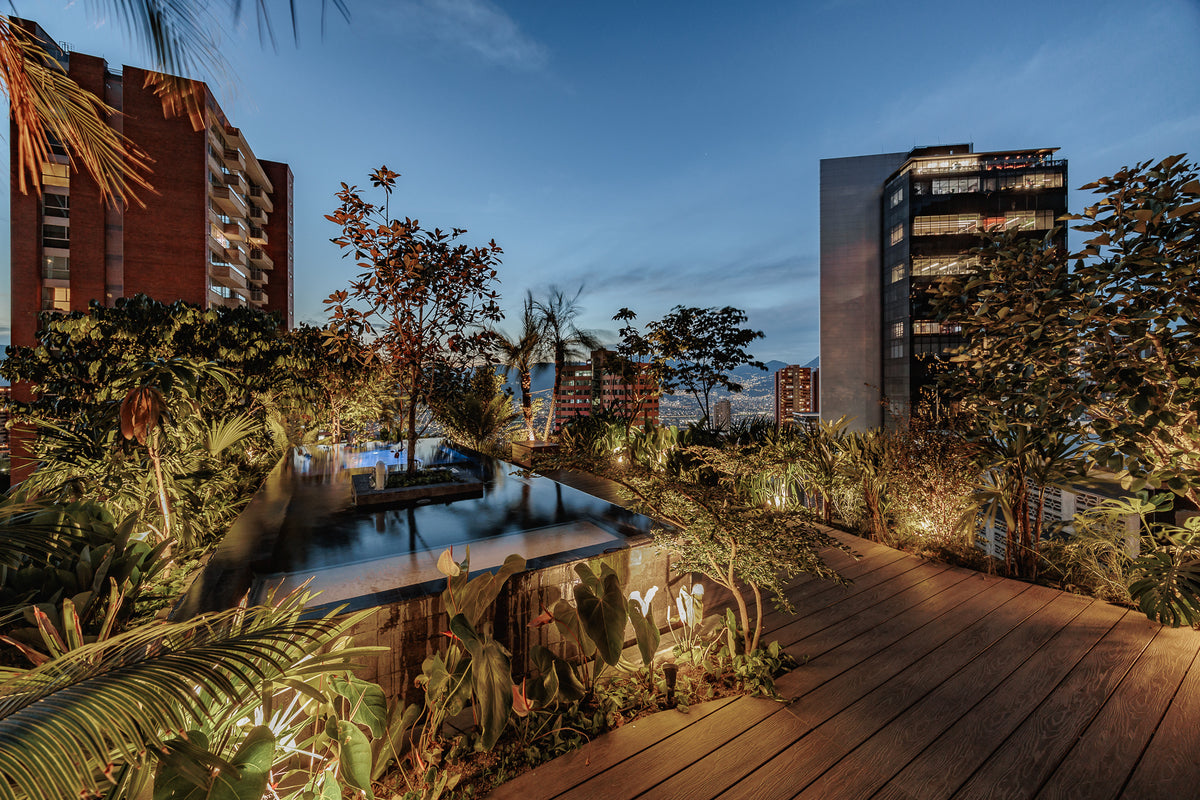 Penthouse en El Tesoro El Poblado 400 m² con terraza, jacuzzi y vista verde