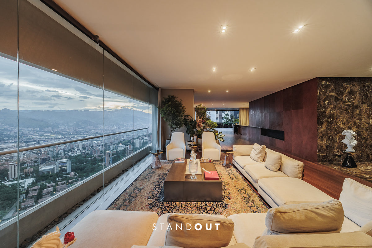 Penthouse con la mejor vista de Medellín con terrazas & A/C 3 BR