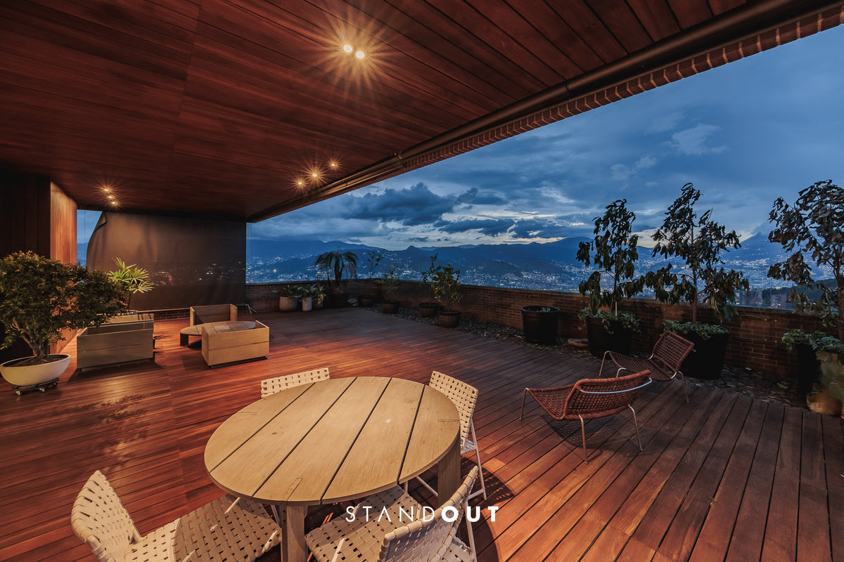 Penthouse con la mejor vista de Medellín con terrazas & A/C 3 BR