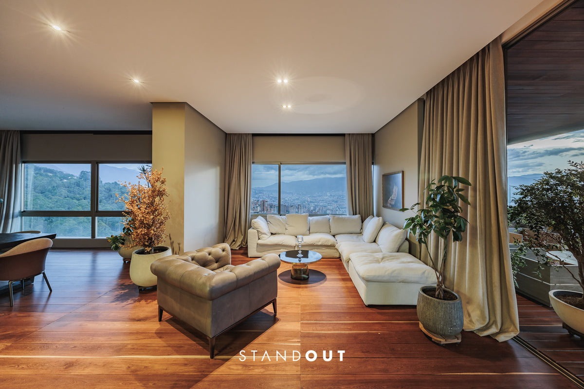 Penthouse con la mejor vista de Medellín con terrazas & A/C 3 BR
