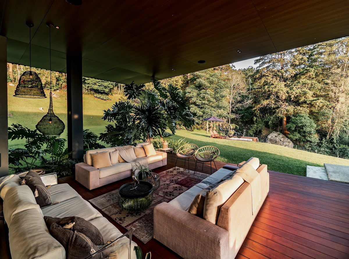 Casa con Lote independiente en Condominio Privado en el Poblado| 8.900 m² de Lote