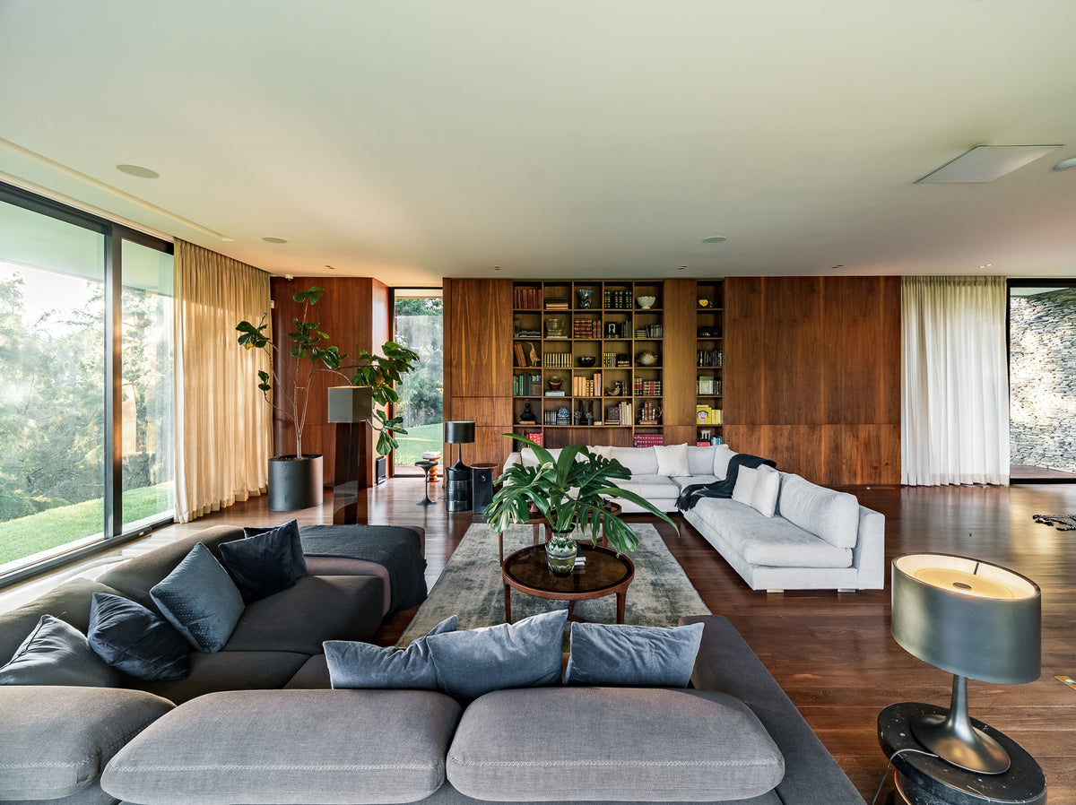 Casa con Lote independiente en Condominio Privado en el Poblado| 8.900 m² de Lote