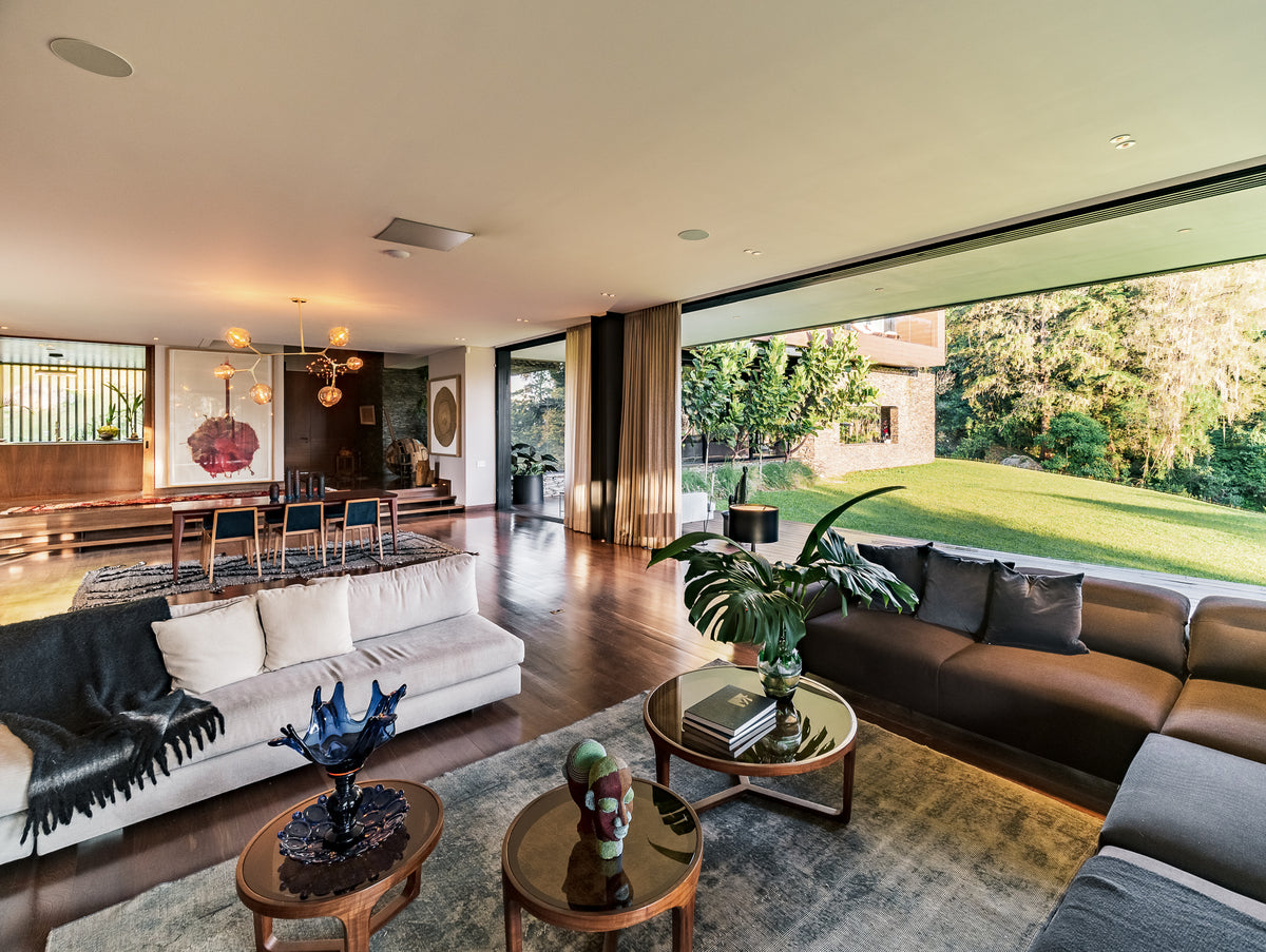 Casa con Lote independiente en Condominio Privado en el Poblado| 8.900 m² de Lote