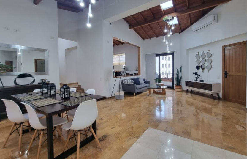 Bright apartment in San Lucas, El Poblado – near Smart Fit and Pricesmart