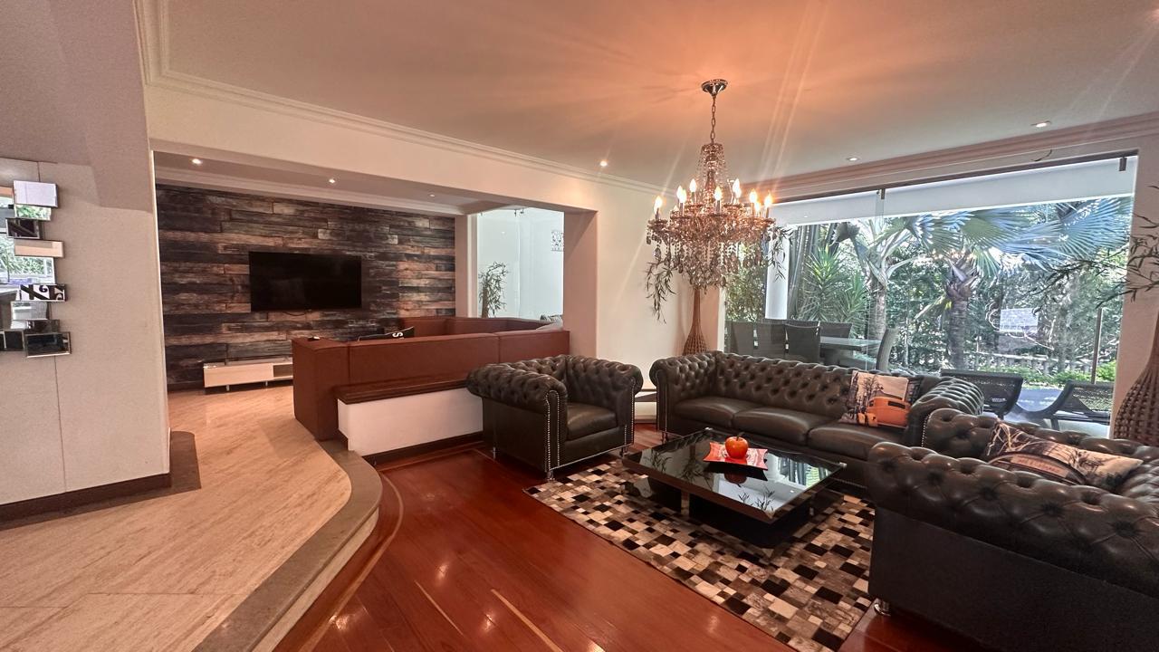 Casa Duplex Sector San Lucas 3 BR