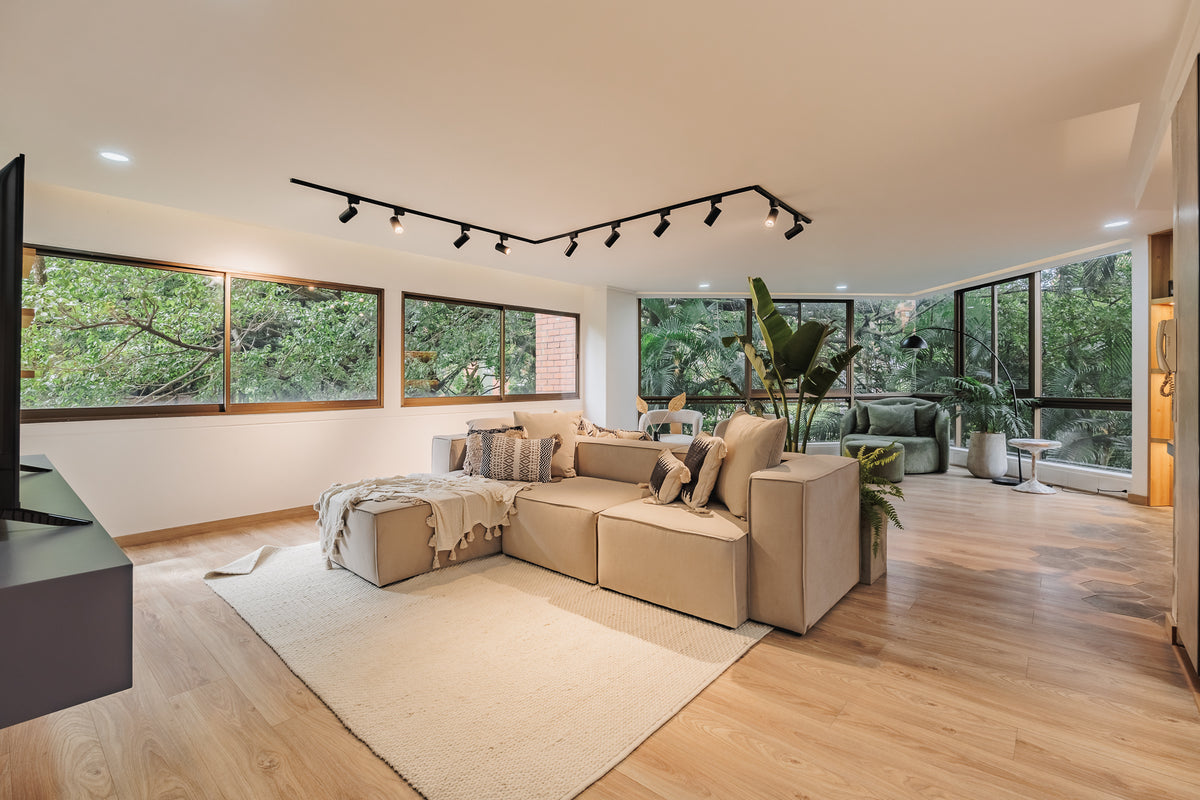 Modern Apartment with Green View &amp; A/C in the Golden Mile Sector