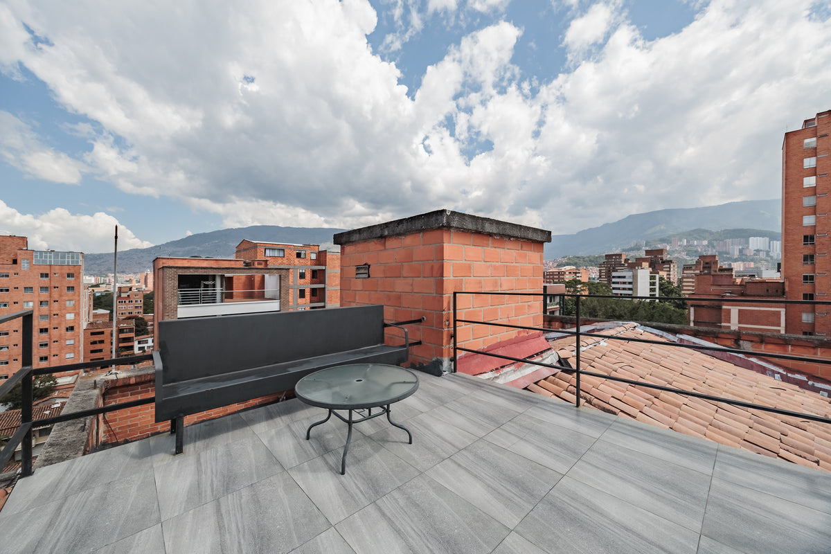 4-level penthouse in Laureles – near Parques del Río 