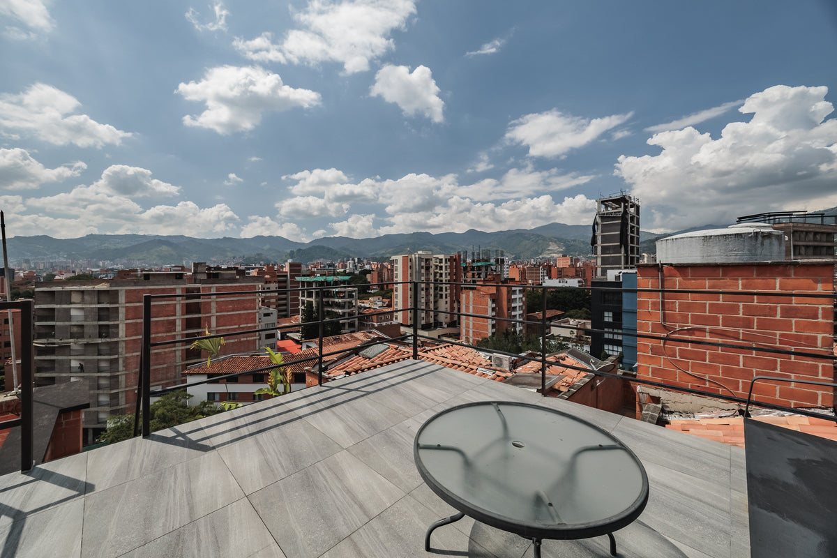 4-level penthouse in Laureles – near Parques del Río 