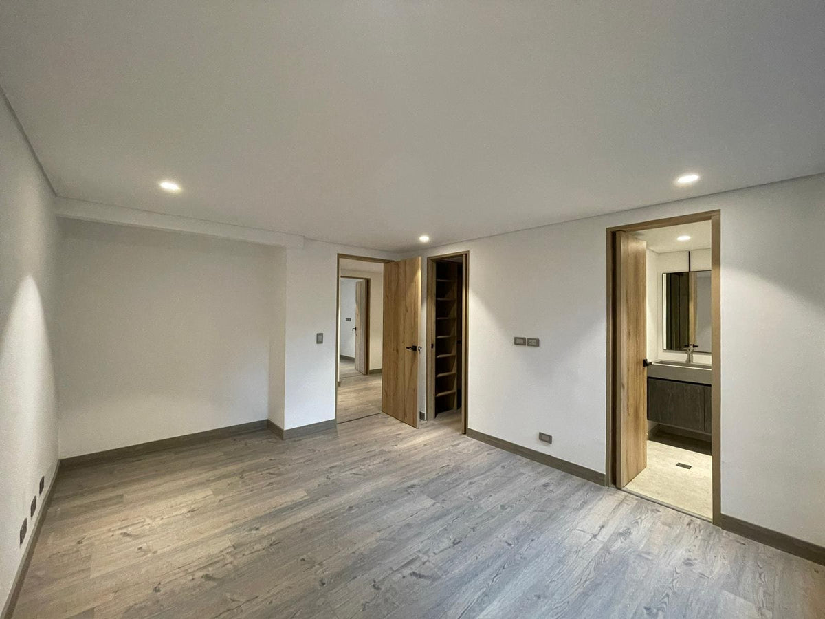 Remodeled Apartment Interlomas Sector 3 BR
