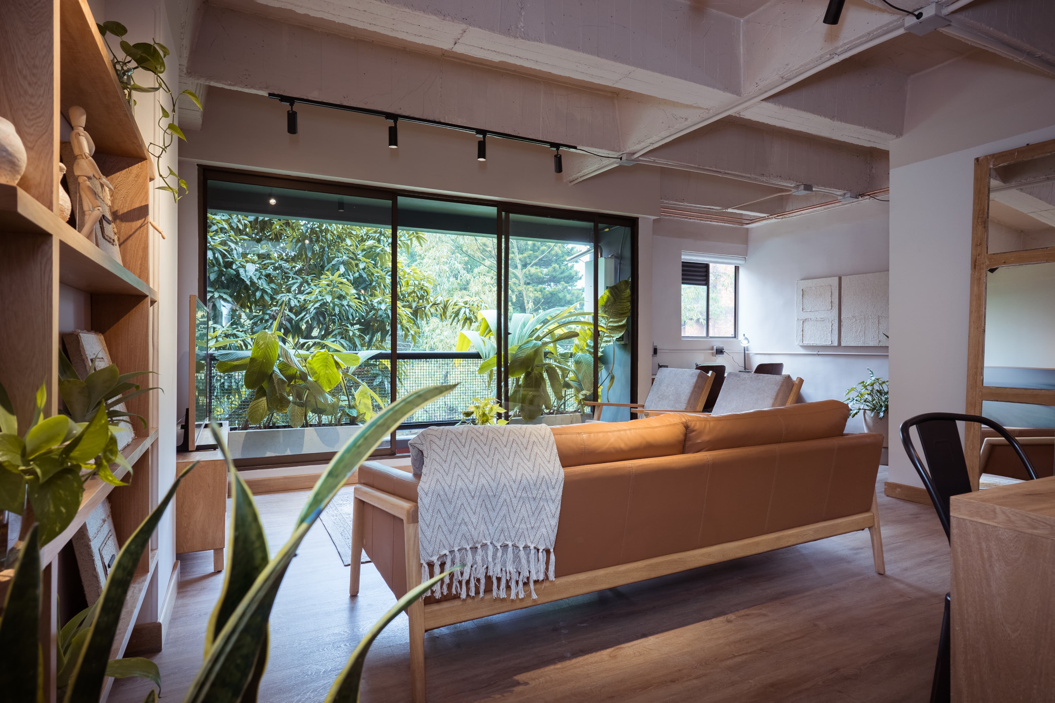 Remodeled Apartment in El Tesoro, El Poblado – Unique Style and Prime Location