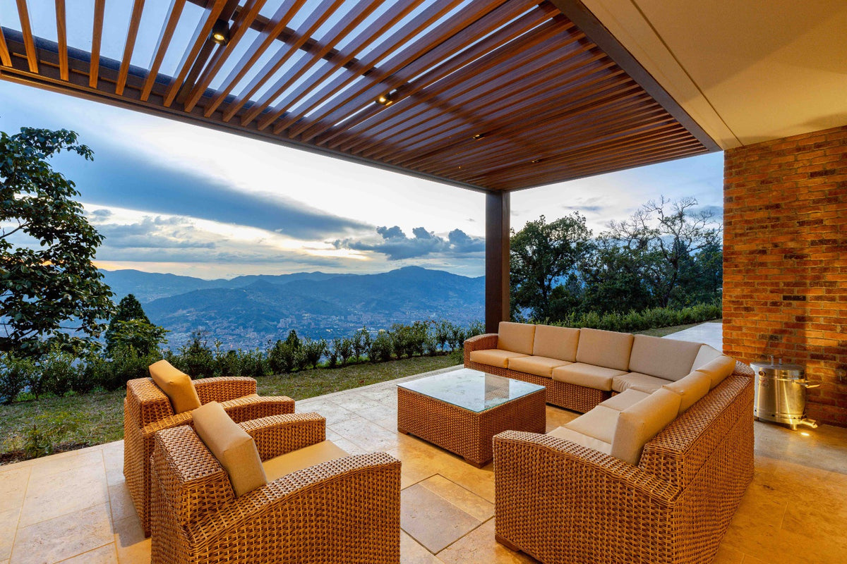 Casa de Lujo con Dos Viviendas en Las Palmas – Exclusividad, Naturaleza y Tecnología