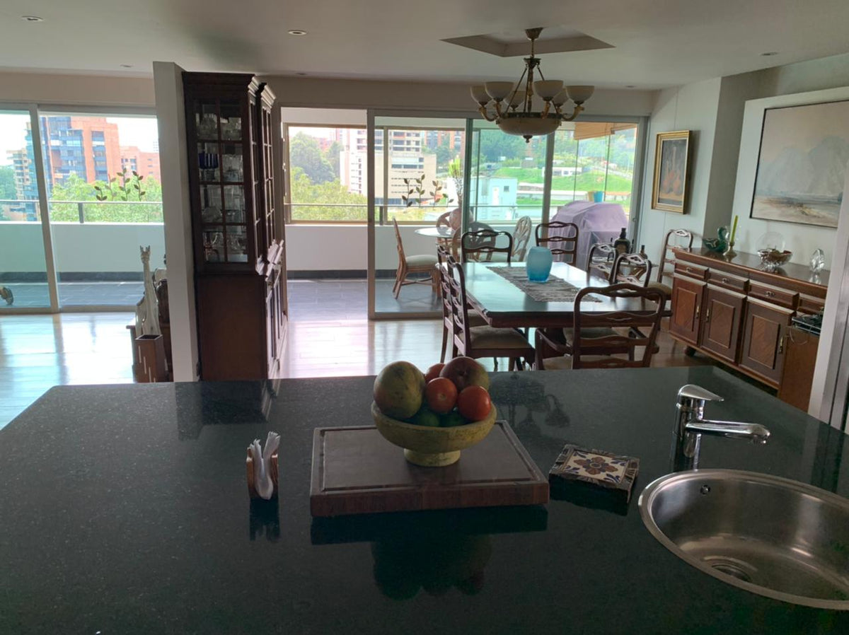 Apartment in the San Lucas Sector, Opportunity to Remodel