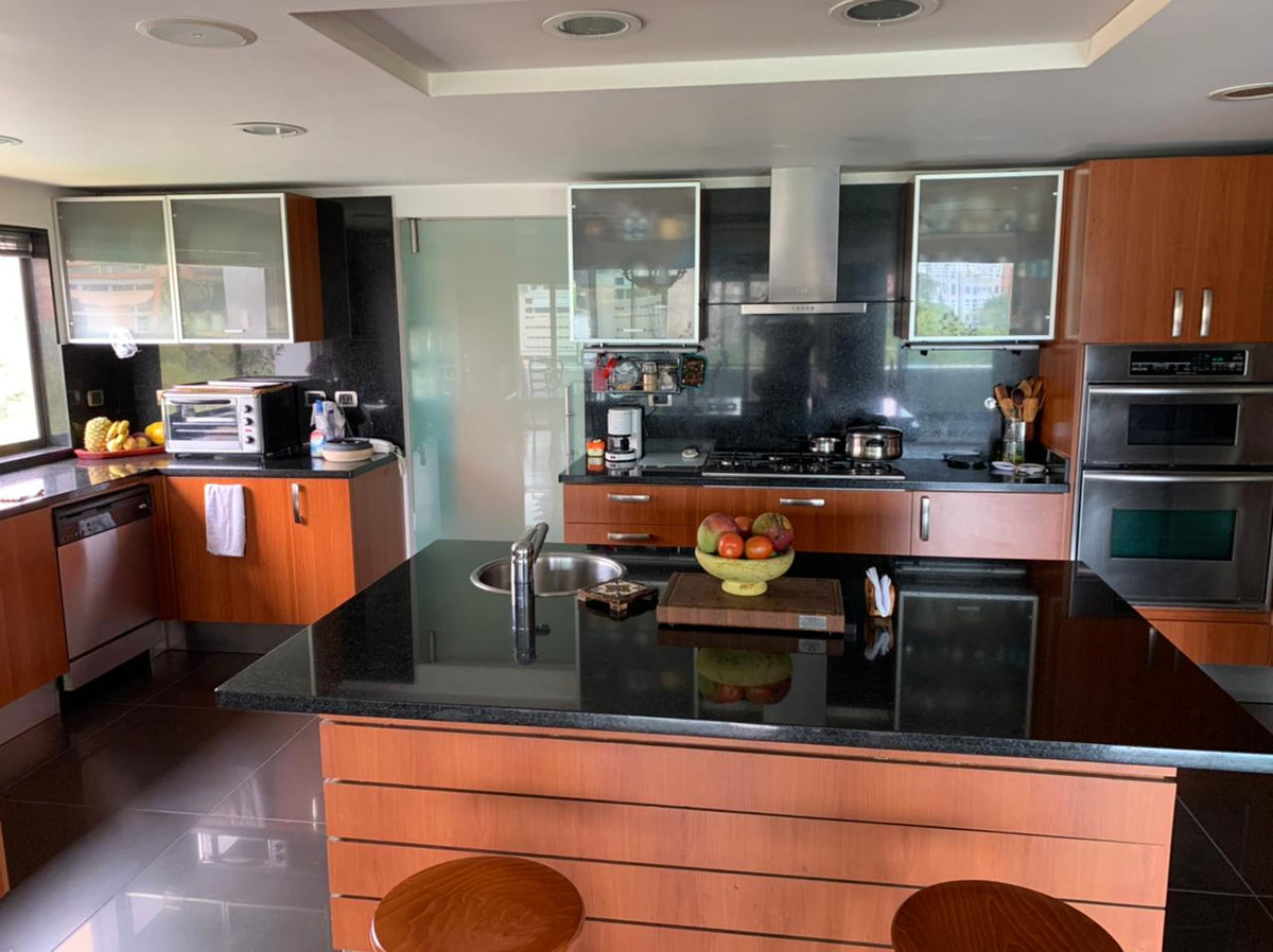Apartment in the San Lucas Sector, Opportunity to Remodel