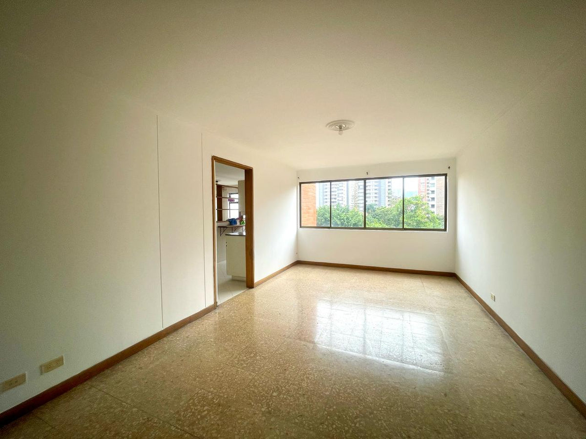 Apartment opportunity to renovate Loma de Alejandría Sector 5 BR