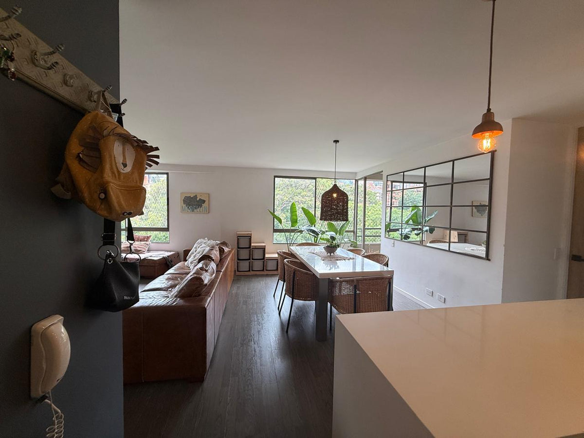 Apartment with excellent layout in El Poblado 2 BR
