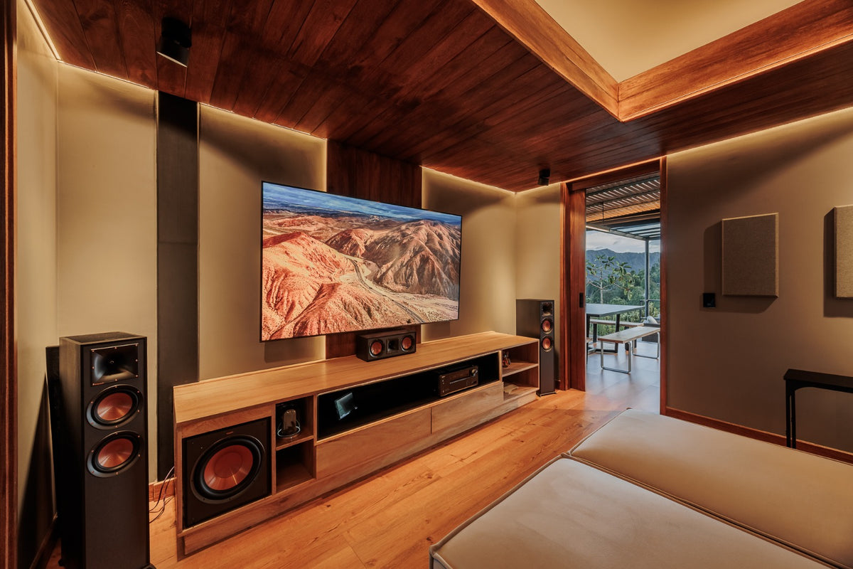 Casa moderna en Alto del Escobero con vista a reserva forestal