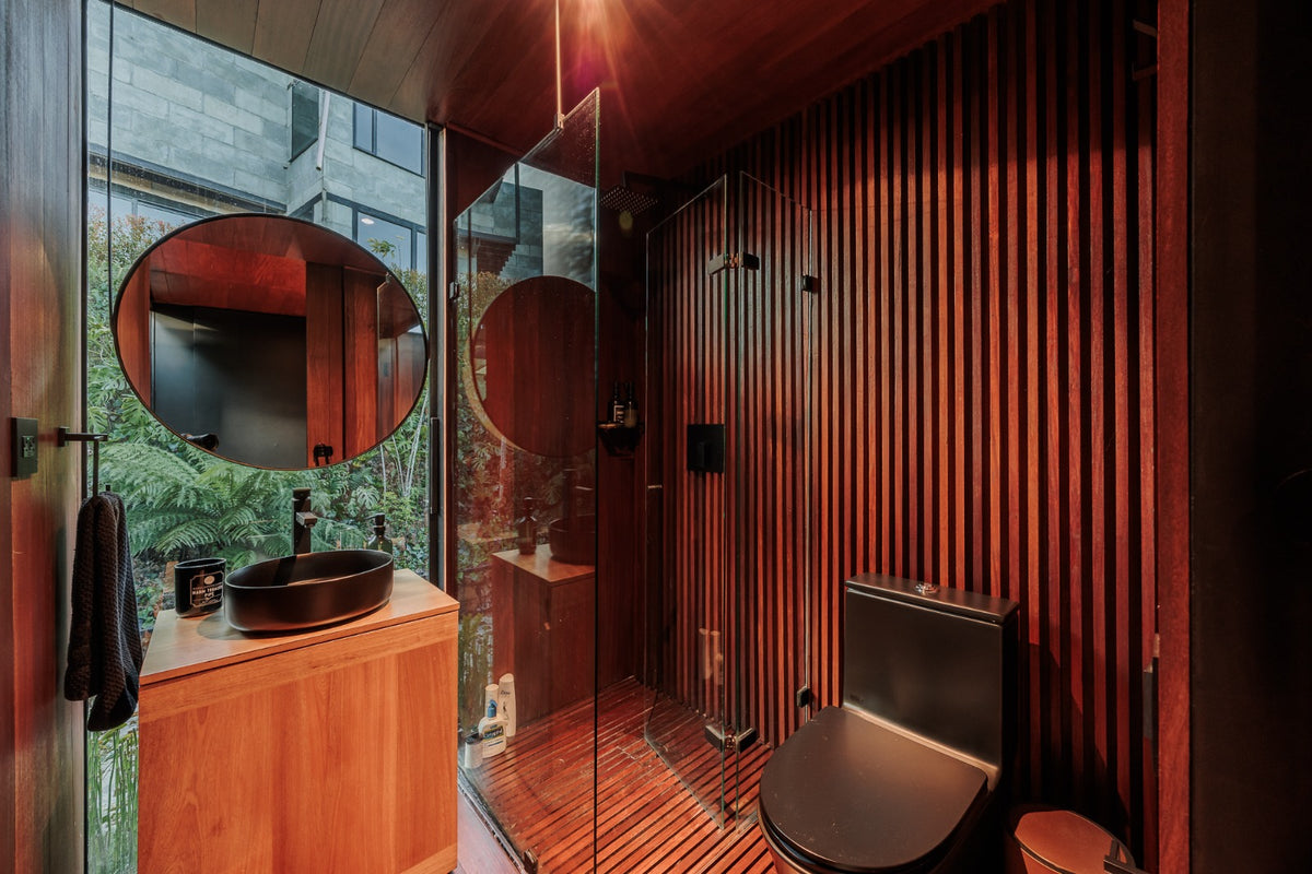 Casa moderna en Alto del Escobero con vista a reserva forestal