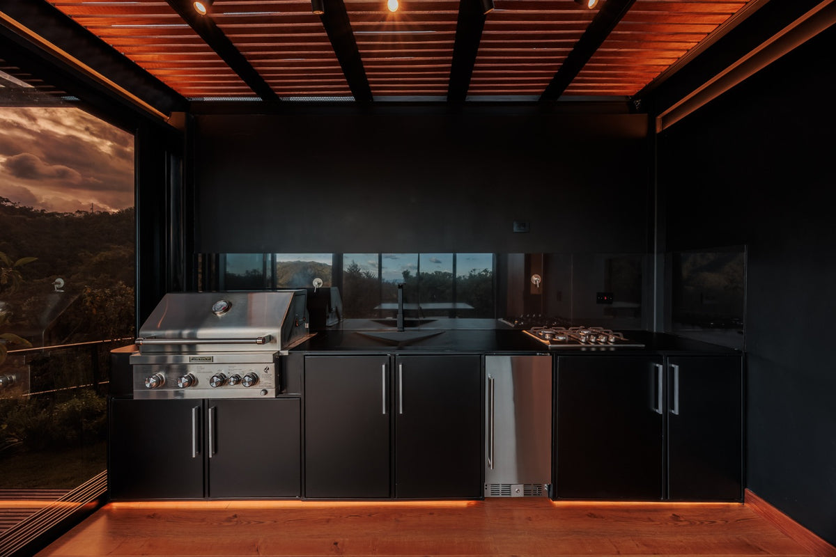 Casa moderna en Alto del Escobero con vista a reserva forestal