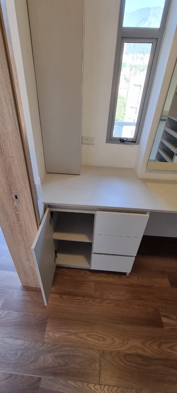Apartamento en El Poblado, 230 m² – Piso alto en sector Lalinde