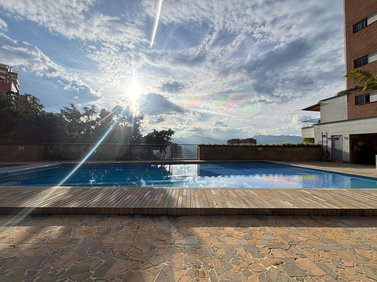 Apartamento en La Caleracon vista panorámica sin registro y excelente distribución