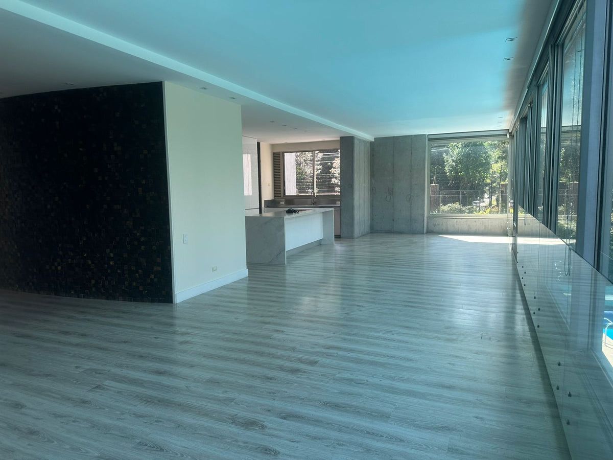 Apartment for sale in Los Balsos, El Poblado – 207 m² near Santa Fe 