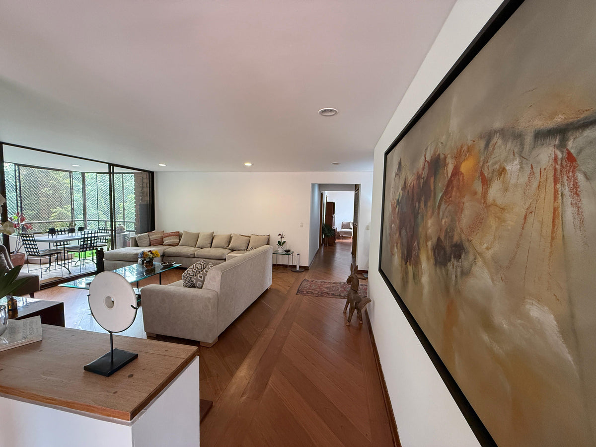 Apartamento amplio para remodelar en La Tomatera, cerca de La 10 y El Tesoro