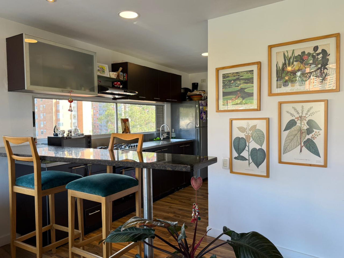 Apartamento dúplex en Alto Provenza, El Poblado con vista y excelente ubicación