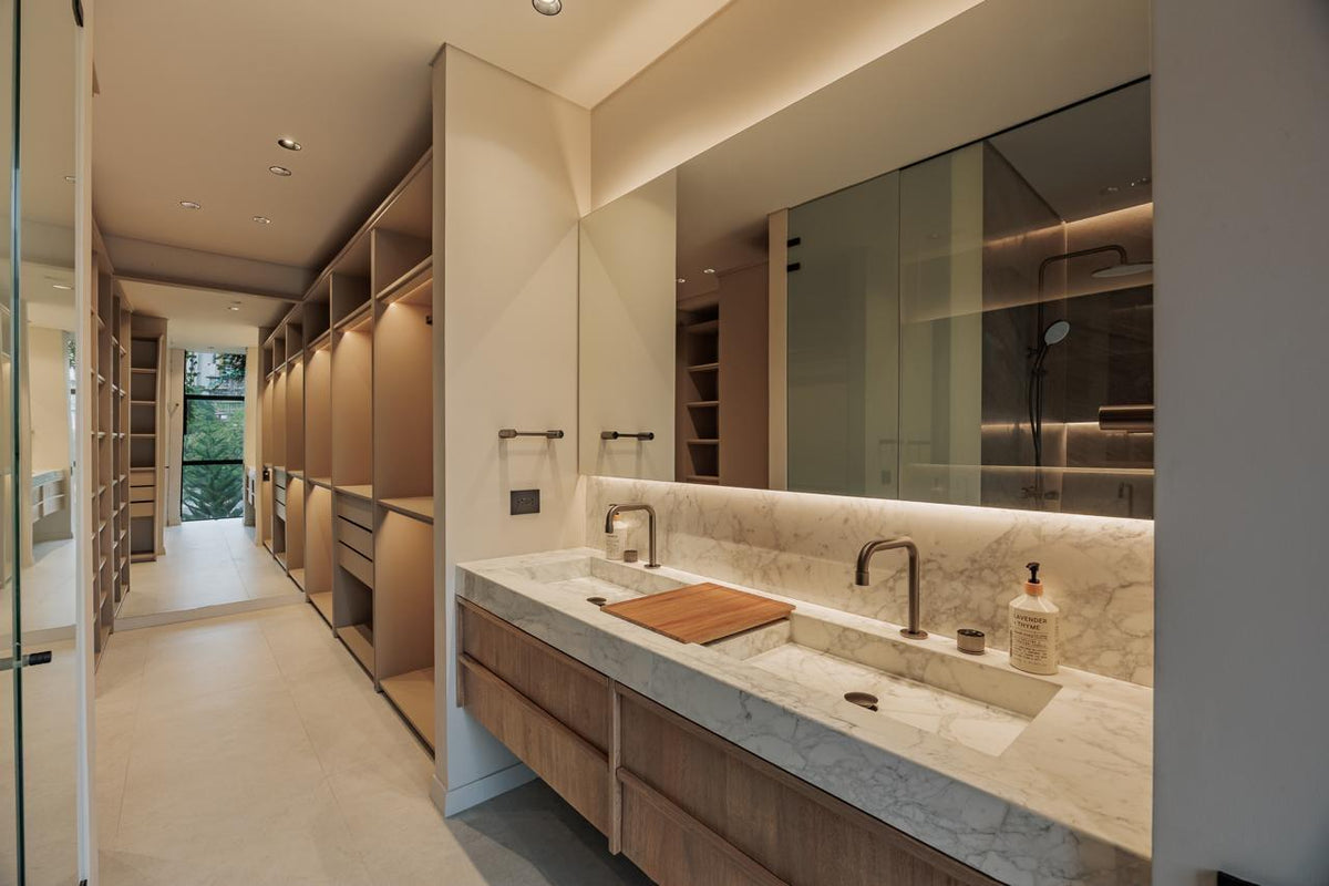 Apartamento sin amoblar de 308 m² con terraza y jacuzzi en El Poblado