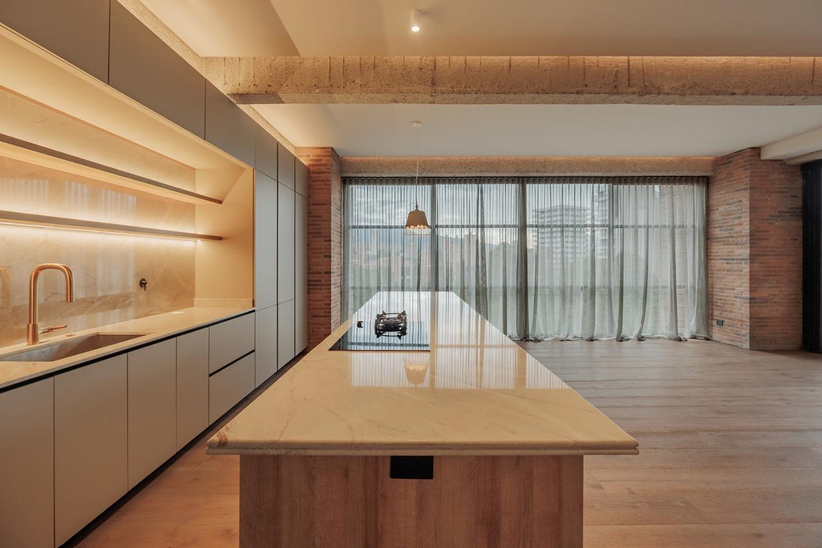 Apartamento sin amoblar de 308 m² con terraza y jacuzzi en El Poblado