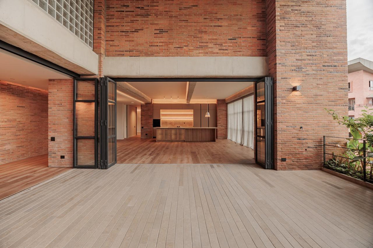 Apartamento sin amoblar de 308 m² con terraza y jacuzzi en El Poblado