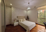 Apartamento amplio de 245 m² sector Las santas, El Poblado con 3 alcobas y balcón |VENDIDO|