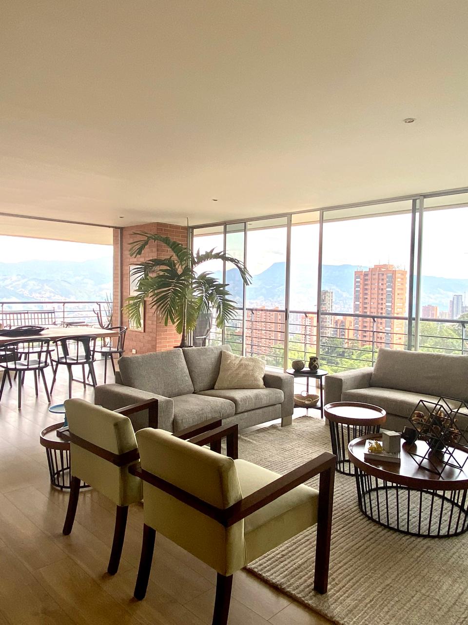Apartment in San Lucas, El Poblado of 267 m² with balcony and city view