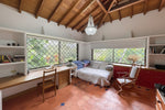 Casa de campo en la ciudad para Remodelar con Gran Lote de 1.155 m² en El Poblado