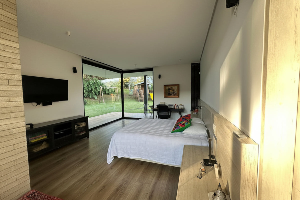 Casa campestre de lujo en Llanogrande, cerca al aeropuerto y Túnel de Oriente