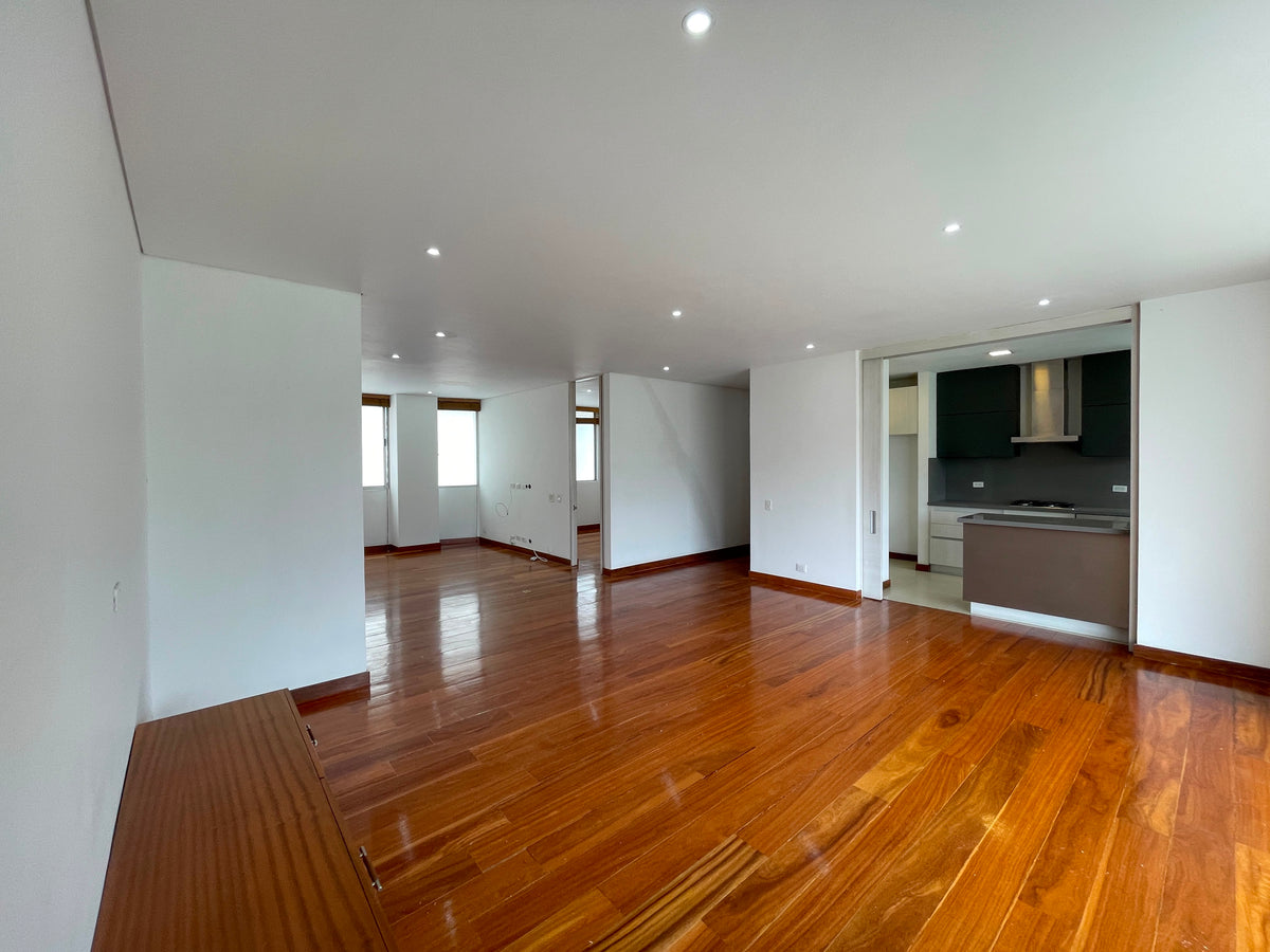 Vive frente al Club Campestre: apartamento con vista, amplitud y privacidad