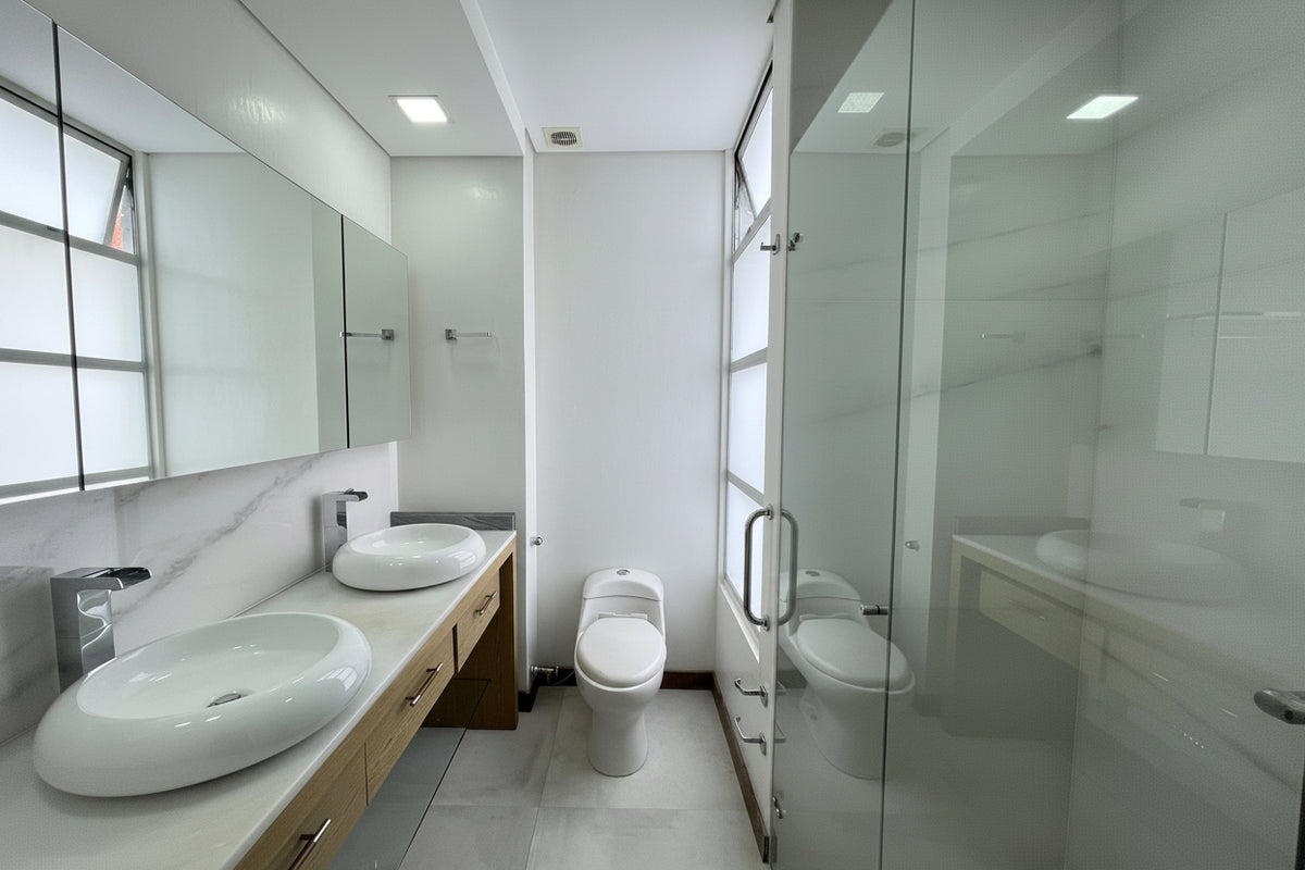 Vive frente al Club Campestre: apartamento con vista, amplitud y privacidad
