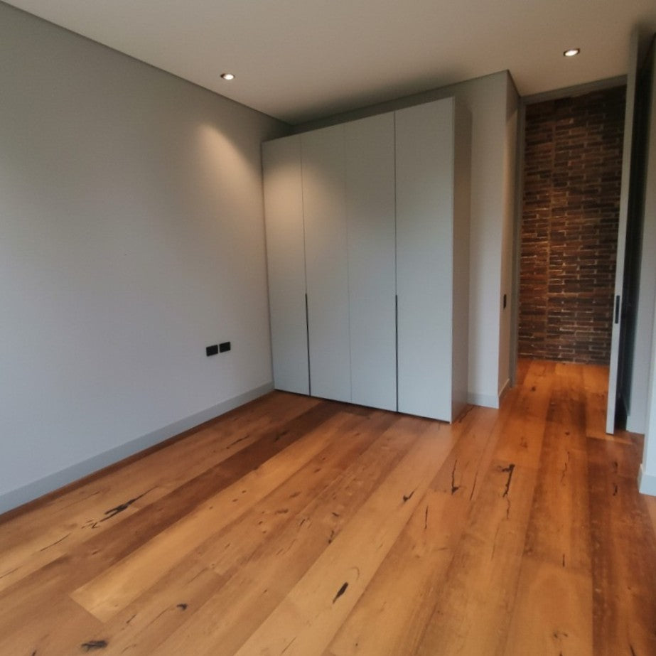 Apartamento de 202 m² en edificio boutique con jardineras, cerca de El Tesoro