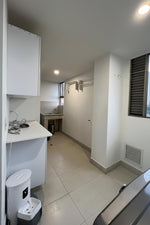 Amplio apartamento de 243 m² en piso alto con vista sector la Calera