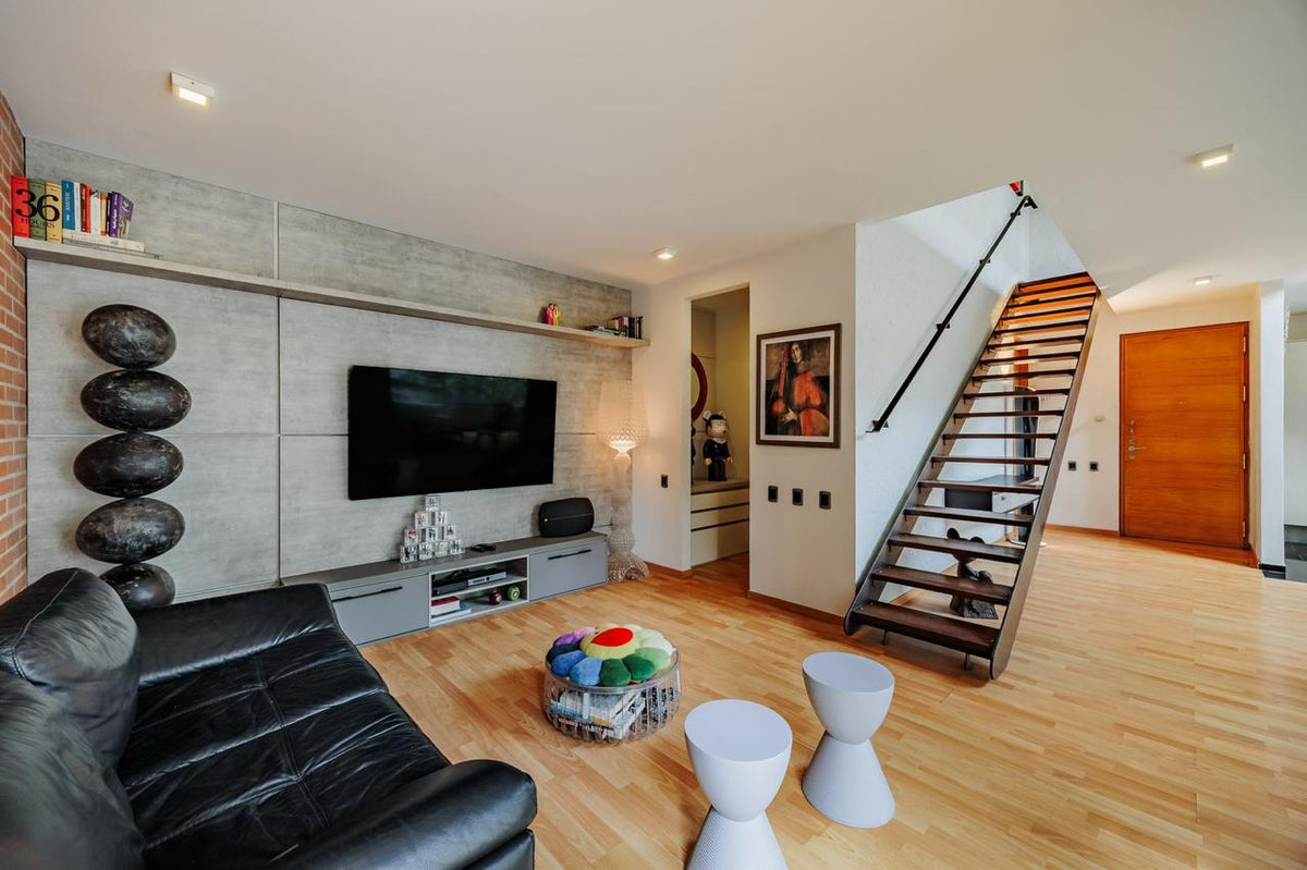 Penthouse Duplex en Provenza con Estilo Industrial 1 BR + estudio